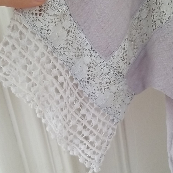 Linen lace top - Picture 2 of 5